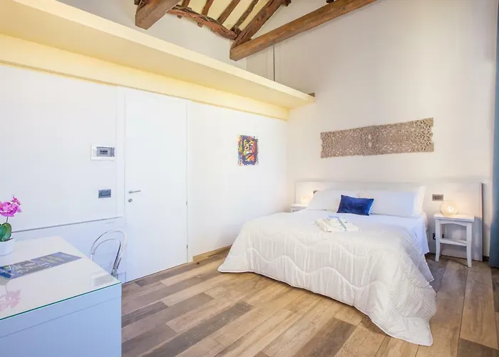 Affittacamere Residenza Le Scalette 3*